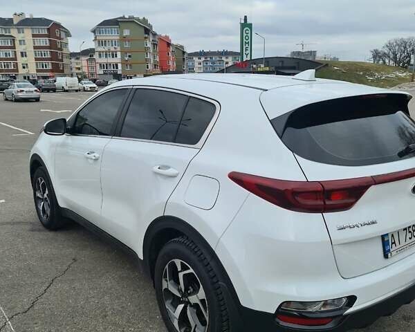 Білий Кіа Sportage, об'ємом двигуна 1.6 л та пробігом 67 тис. км за 19100 $, фото 9 на Automoto.ua