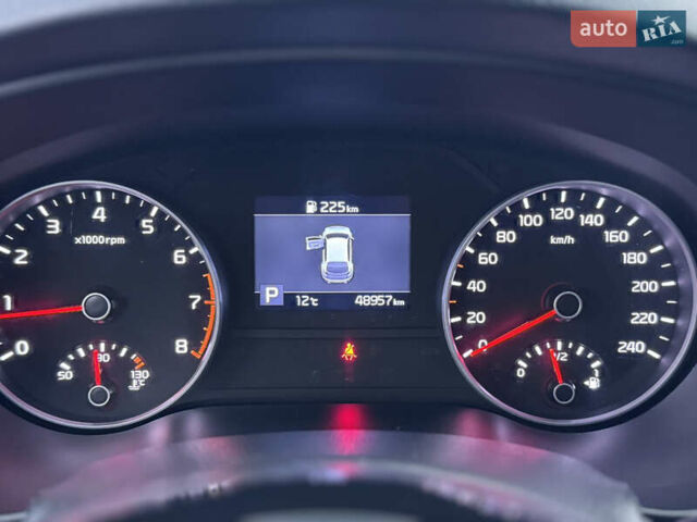 Білий Кіа Sportage, об'ємом двигуна 1.6 л та пробігом 49 тис. км за 18500 $, фото 45 на Automoto.ua