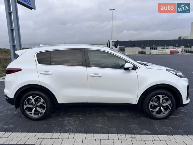 Білий Кіа Sportage, об'ємом двигуна 1.6 л та пробігом 49 тис. км за 18500 $, фото 13 на Automoto.ua