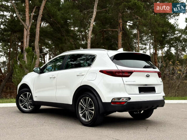 Белый Киа Sportage, объемом двигателя 1.6 л и пробегом 84 тыс. км за 19700 $, фото 19 на Automoto.ua