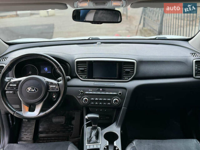 Білий Кіа Sportage, об'ємом двигуна 1.6 л та пробігом 80 тис. км за 21000 $, фото 19 на Automoto.ua
