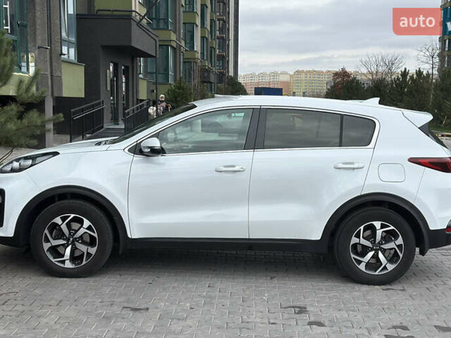 Белый Киа Sportage, объемом двигателя 1.59 л и пробегом 40 тыс. км за 19000 $, фото 3 на Automoto.ua