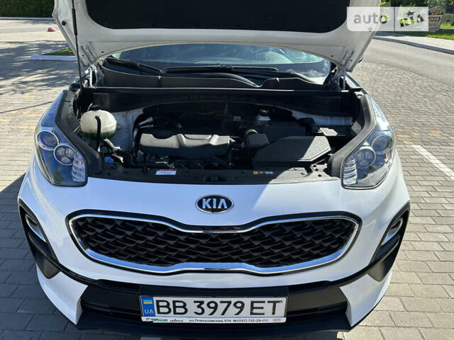 Белый Киа Sportage, объемом двигателя 1.6 л и пробегом 48 тыс. км за 18900 $, фото 45 на Automoto.ua