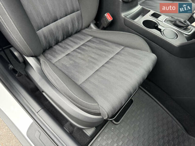 Белый Киа Sportage, объемом двигателя 1.6 л и пробегом 84 тыс. км за 19700 $, фото 46 на Automoto.ua