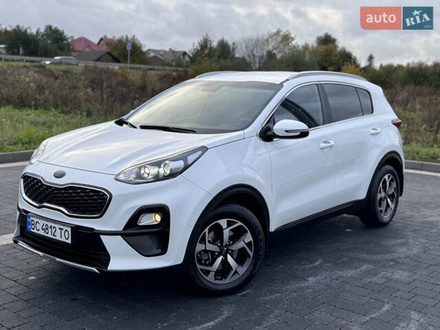 Білий Кіа Sportage, об'ємом двигуна 1.6 л та пробігом 49 тис. км за 18500 $, фото 2 на Automoto.ua