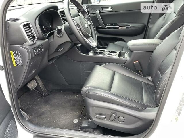 Белый Киа Sportage, объемом двигателя 2.4 л и пробегом 5 тыс. км за 24500 $, фото 27 на Automoto.ua