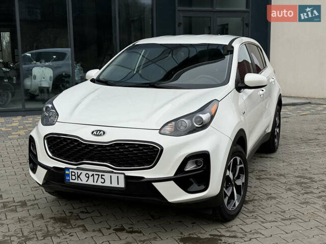 Білий Кіа Sportage, об'ємом двигуна 2.36 л та пробігом 47 тис. км за 17500 $, фото 28 на Automoto.ua