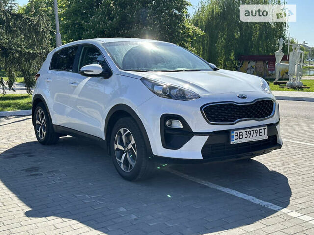 Белый Киа Sportage, объемом двигателя 1.6 л и пробегом 48 тыс. км за 18900 $, фото 1 на Automoto.ua