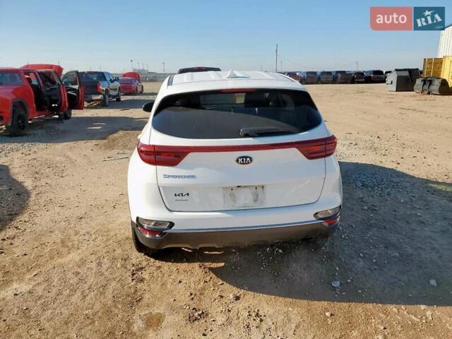 Белый Киа Sportage, объемом двигателя 2.36 л и пробегом 132 тыс. км за 3200 $, фото 5 на Automoto.ua