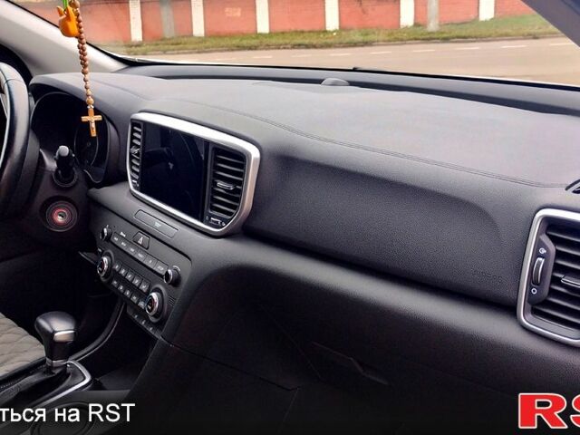 Белый Киа Sportage, объемом двигателя 1.6 л и пробегом 22 тыс. км за 20900 $, фото 12 на Automoto.ua