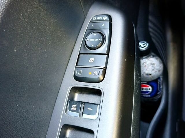 Белый Киа Sportage, объемом двигателя 1.6 л и пробегом 82 тыс. км за 19500 $, фото 1 на Automoto.ua