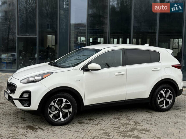 Білий Кіа Sportage, об'ємом двигуна 2.36 л та пробігом 47 тис. км за 17500 $, фото 29 на Automoto.ua