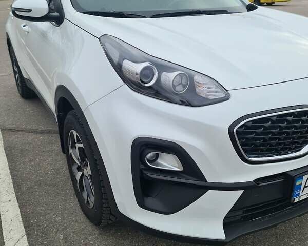 Белый Киа Sportage, объемом двигателя 1.6 л и пробегом 67 тыс. км за 19100 $, фото 14 на Automoto.ua