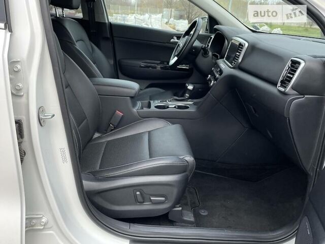 Белый Киа Sportage, объемом двигателя 2.4 л и пробегом 5 тыс. км за 24500 $, фото 35 на Automoto.ua