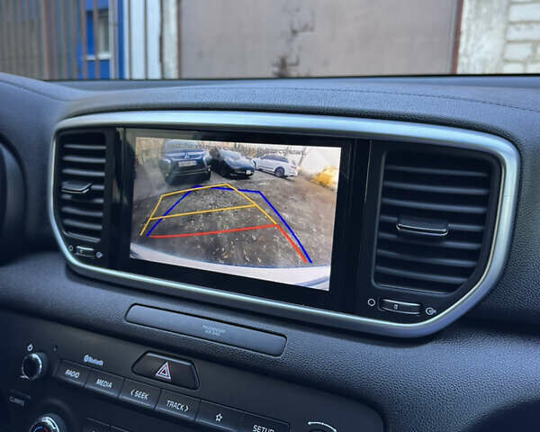 Білий Кіа Sportage, об'ємом двигуна 1.59 л та пробігом 69 тис. км за 17500 $, фото 47 на Automoto.ua