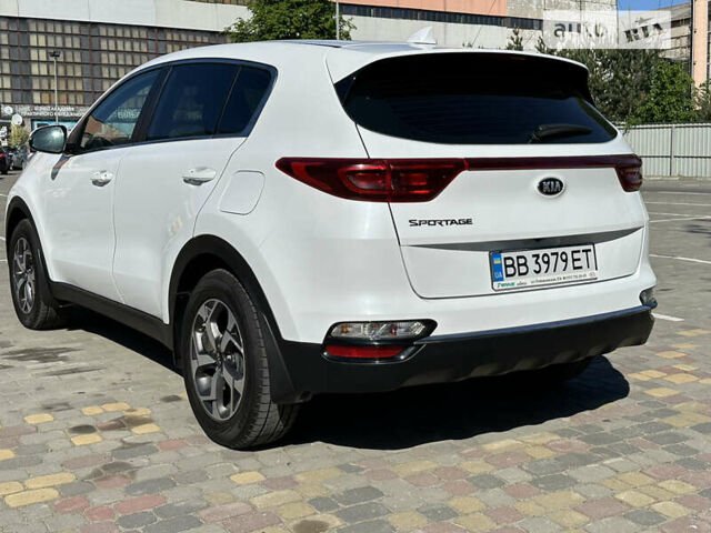 Білий Кіа Sportage, об'ємом двигуна 1.6 л та пробігом 48 тис. км за 18900 $, фото 12 на Automoto.ua