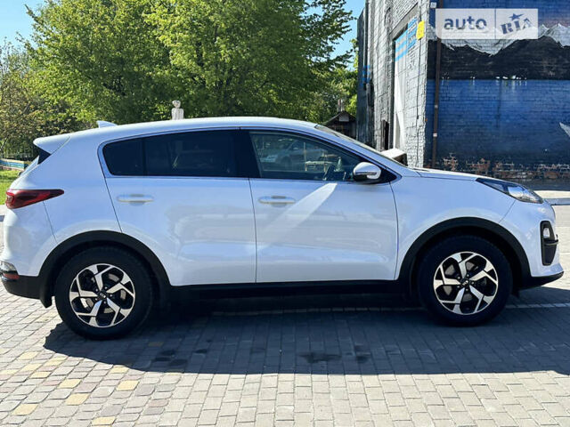 Білий Кіа Sportage, об'ємом двигуна 1.6 л та пробігом 48 тис. км за 18900 $, фото 27 на Automoto.ua