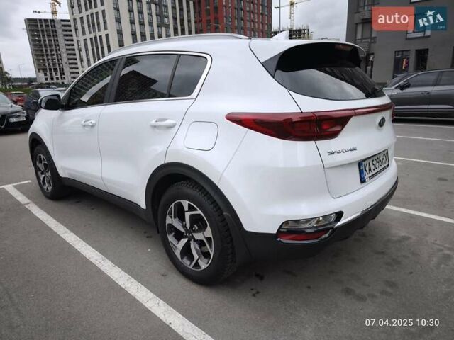 Киа Sportage 2020 в Киеве на Automoto.ua Белый Киа Sportage, объемом двигателя 1.59 л и пробегом 72 тыс. км за 17500 $, фото 3 на Automoto.ua