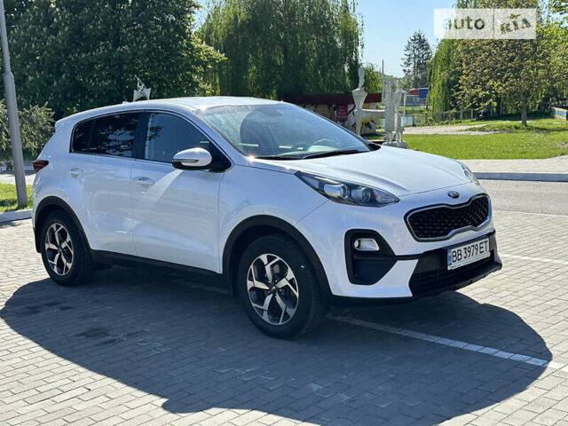 Білий Кіа Sportage, об'ємом двигуна 1.6 л та пробігом 48 тис. км за 18900 $, фото 4 на Automoto.ua