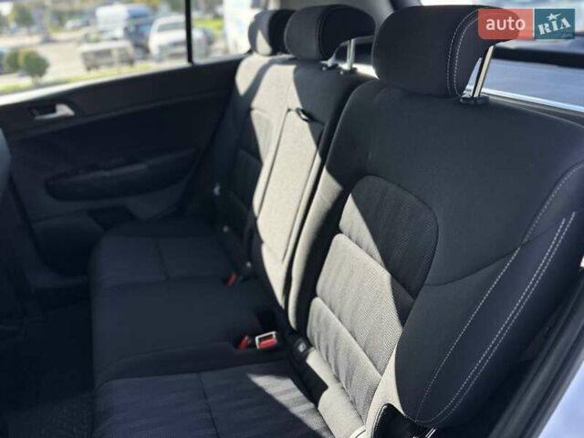 Белый Киа Sportage, объемом двигателя 1.59 л и пробегом 139 тыс. км за 16932 $, фото 15 на Automoto.ua