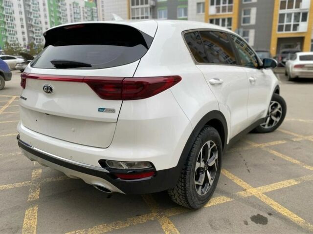 Белый Киа Sportage, объемом двигателя 2 л и пробегом 98 тыс. км за 15200 $, фото 3 на Automoto.ua