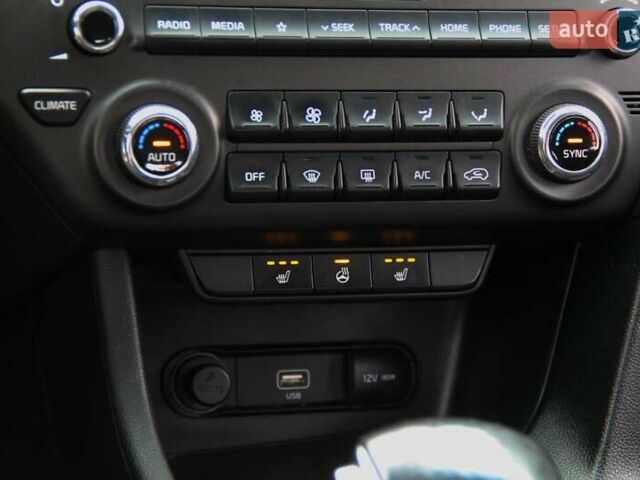 Белый Киа Sportage, объемом двигателя 1.6 л и пробегом 136 тыс. км за 18500 $, фото 27 на Automoto.ua