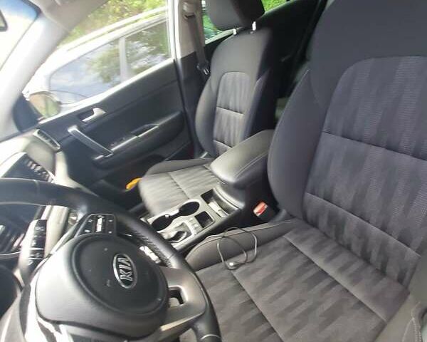 Белый Киа Sportage, объемом двигателя 1.59 л и пробегом 38 тыс. км за 20000 $, фото 1 на Automoto.ua