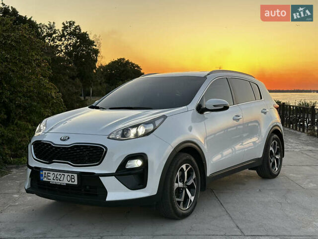 Білий Кіа Sportage, об'ємом двигуна 1.6 л та пробігом 90 тис. км за 23500 $, фото 4 на Automoto.ua
