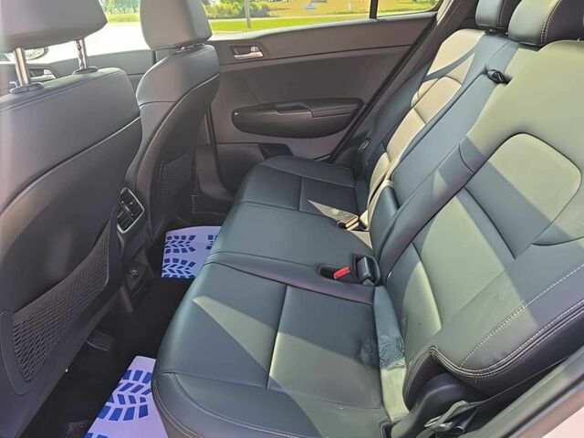 Білий Кіа Sportage, об'ємом двигуна 2.4 л та пробігом 43 тис. км за 13000 $, фото 12 на Automoto.ua