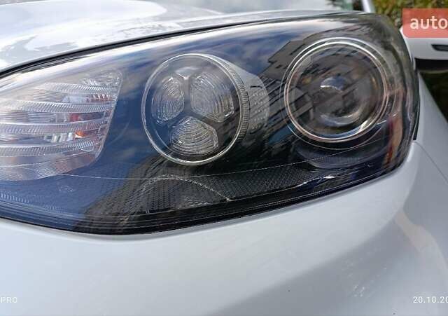 Білий Кіа Sportage, об'ємом двигуна 1.59 л та пробігом 50 тис. км за 19500 $, фото 48 на Automoto.ua