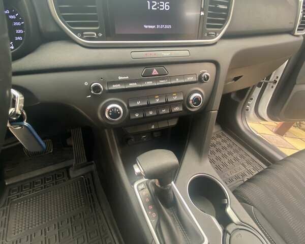 Белый Киа Sportage, объемом двигателя 1.59 л и пробегом 12 тыс. км за 22500 $, фото 37 на Automoto.ua