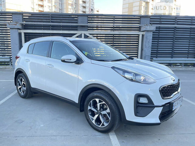 Білий Кіа Sportage, об'ємом двигуна 1.59 л та пробігом 30 тис. км за 21900 $, фото 7 на Automoto.ua