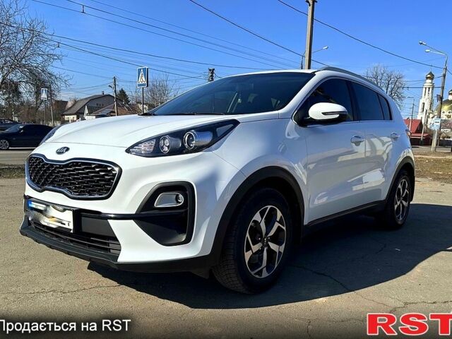 Белый Киа Sportage, объемом двигателя 1.6 л и пробегом 56 тыс. км за 20100 $, фото 4 на Automoto.ua