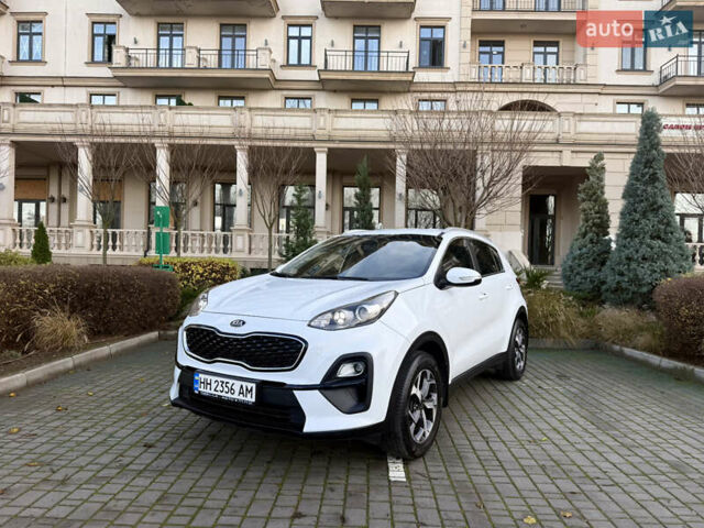 Белый Киа Sportage, объемом двигателя 1.6 л и пробегом 35 тыс. км за 20300 $, фото 1 на Automoto.ua