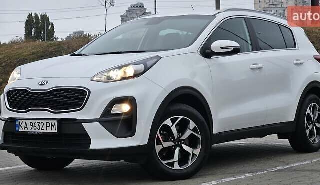 Киа Sportage 2021 в Киеве на Automoto.ua Белый Киа Sportage, объемом двигателя 1.59 л и пробегом 71 тыс. км за 19400 $, фото 27 на Automoto.ua