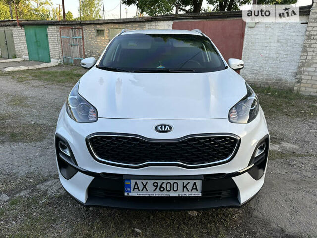 Білий Кіа Sportage, об'ємом двигуна 1.6 л та пробігом 28 тис. км за 20500 $, фото 2 на Automoto.ua