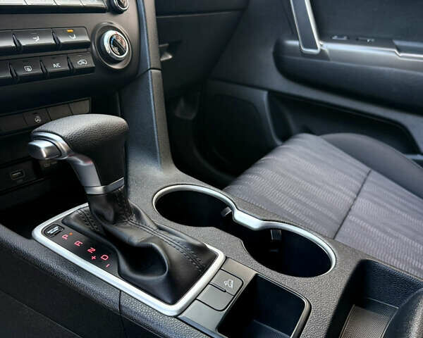 Белый Киа Sportage, объемом двигателя 1.6 л и пробегом 35 тыс. км за 20300 $, фото 28 на Automoto.ua