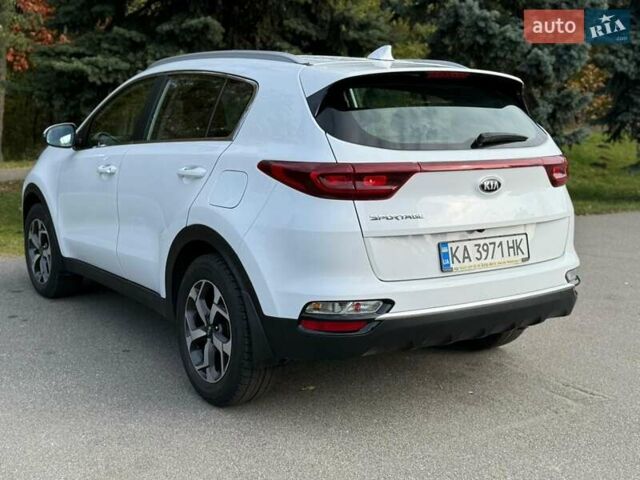 Киа Sportage 2021 в Киеве на Automoto.ua Белый Киа Sportage, объемом двигателя 1.59 л и пробегом 106 тыс. км за 18500 $, фото 11 на Automoto.ua