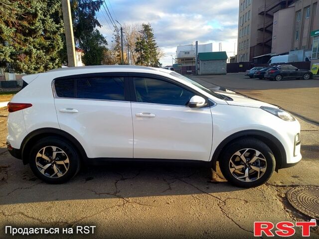 Белый Киа Sportage, объемом двигателя 1.6 л и пробегом 16 тыс. км за 23200 $, фото 7 на Automoto.ua