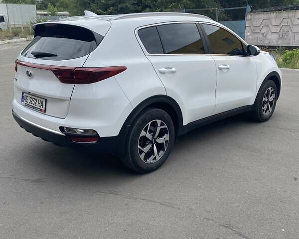 Белый Киа Sportage, объемом двигателя 1.59 л и пробегом 12 тыс. км за 22500 $, фото 2 на Automoto.ua