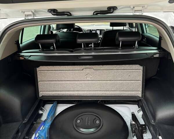 Білий Кіа Sportage, об'ємом двигуна 2 л та пробігом 103 тис. км за 23500 $, фото 18 на Automoto.ua