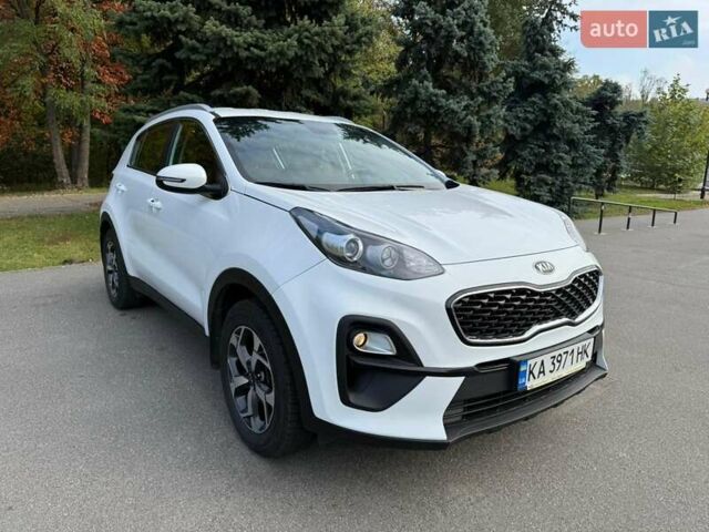 Киа Sportage 2021 в Киеве на Automoto.ua Белый Киа Sportage, объемом двигателя 1.59 л и пробегом 106 тыс. км за 18500 $, фото 14 на Automoto.ua