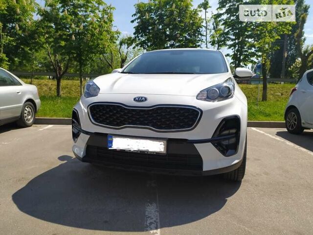 Білий Кіа Sportage, об'ємом двигуна 1.59 л та пробігом 12 тис. км за 22300 $, фото 26 на Automoto.ua