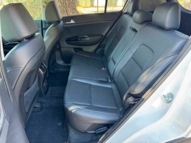 Белый Киа Sportage, объемом двигателя 2.4 л и пробегом 10 тыс. км за 14700 $, фото 9 на Automoto.ua