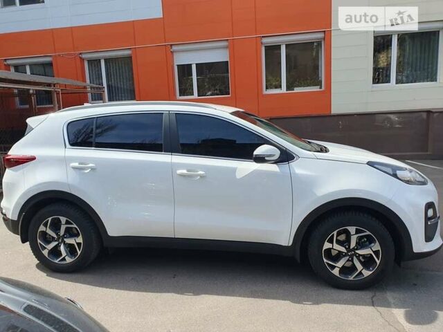 Белый Киа Sportage, объемом двигателя 1.59 л и пробегом 37 тыс. км за 20900 $, фото 4 на Automoto.ua