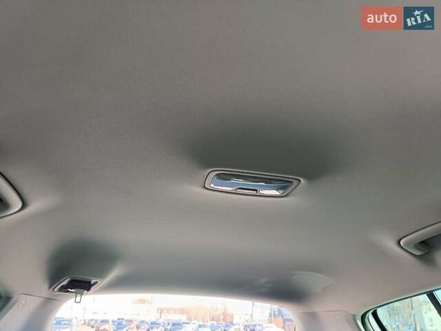 Білий Кіа Sportage, об'ємом двигуна 1.59 л та пробігом 115 тис. км за 16950 $, фото 26 на Automoto.ua