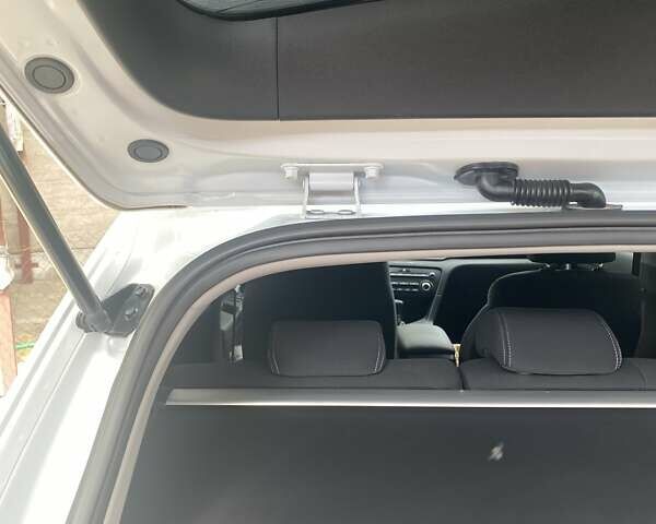 Белый Киа Sportage, объемом двигателя 1.59 л и пробегом 12 тыс. км за 22500 $, фото 11 на Automoto.ua