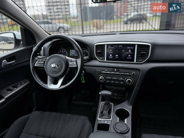 Киа Sportage 2021 в Киеве на Automoto.ua Белый Киа Sportage, объемом двигателя 1.6 л и пробегом 23 тыс. км за 19900 $, фото 34 на Automoto.ua
