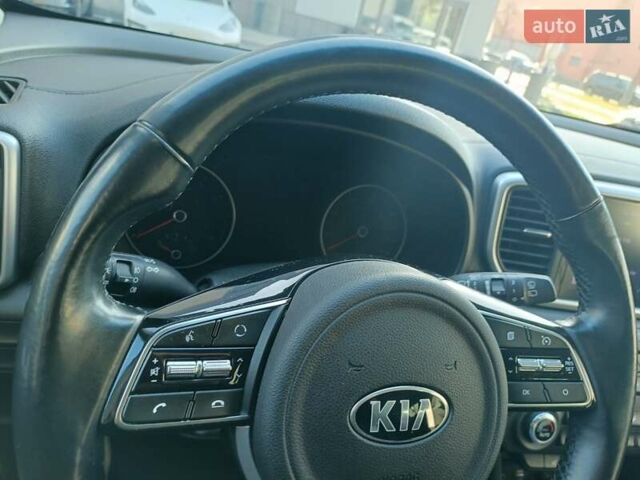 Білий Кіа Sportage, об'ємом двигуна 1.59 л та пробігом 115 тис. км за 16950 $, фото 35 на Automoto.ua