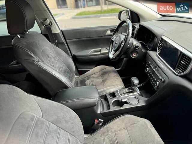 Киа Sportage 2021 в Харькове на Automoto.ua Белый Киа Sportage, объемом двигателя 1.59 л и пробегом 96 тыс. км за 19000 $, фото 3 на Automoto.ua